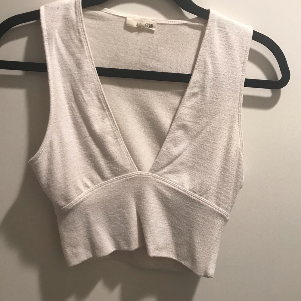 Wilfred Free (Aritzia) • White Crop Top • Size S